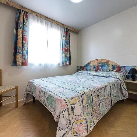 Mesmerising Mobile Home In Sorso Near The Beach Casa vacanze
